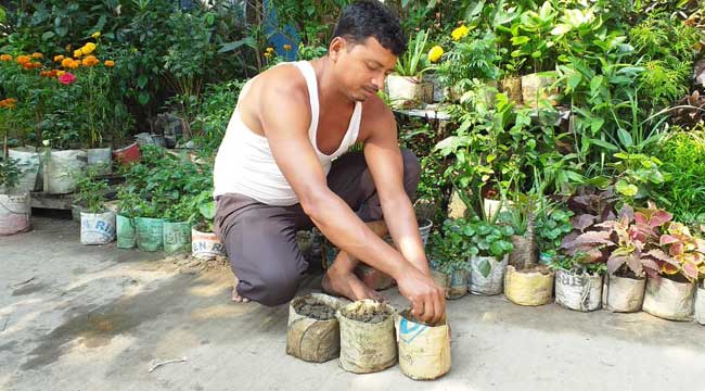 মাটির দেশে মাটির কেজি ৩ টাকা!